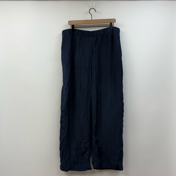 Abercrombie & Fitch Crinkle Woven Pull-On Relaxed Wide Leg Pant Navy XL - Picture 3 of 10